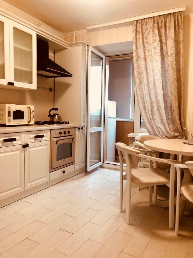 Classic Apartment Boryspilʼ 외부 사진